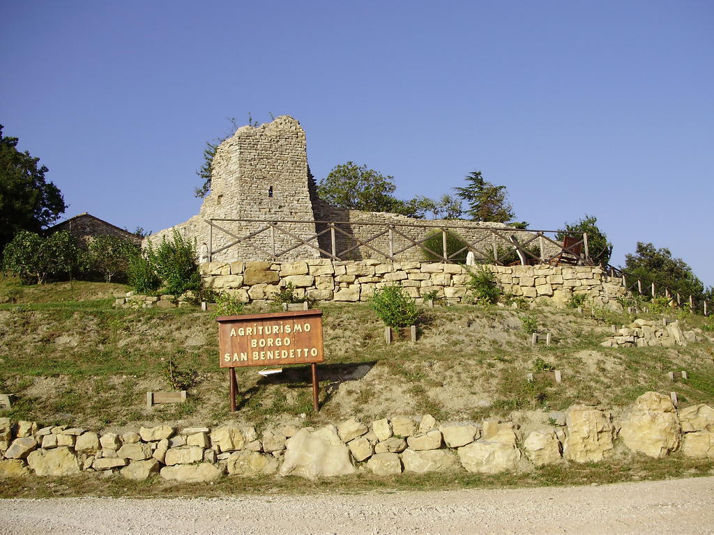 Agriturismo Borgo San Benedetto Villa Pietralunga  Exterior foto